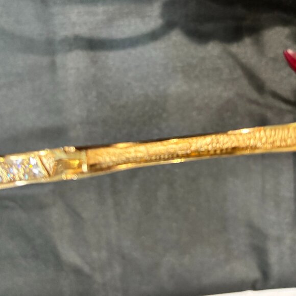 Iridescent Bangle - Picture 7 of 9